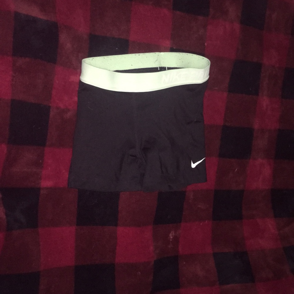 Woman’s extra small nike pro spandex